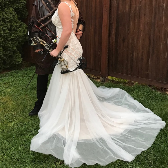 Wedding dress